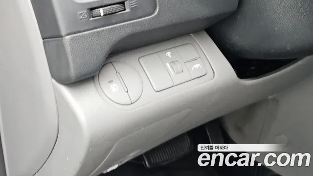 Hyundai Starex — фото 15