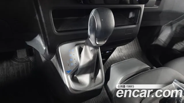 Hyundai Staria — фото 9