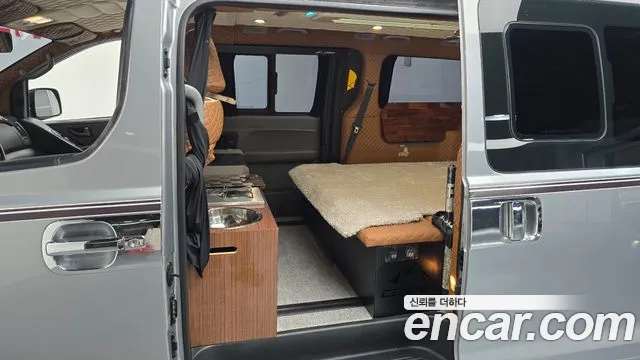 Hyundai Starex — фото 12