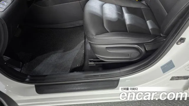 Hyundai Avante — фото 29