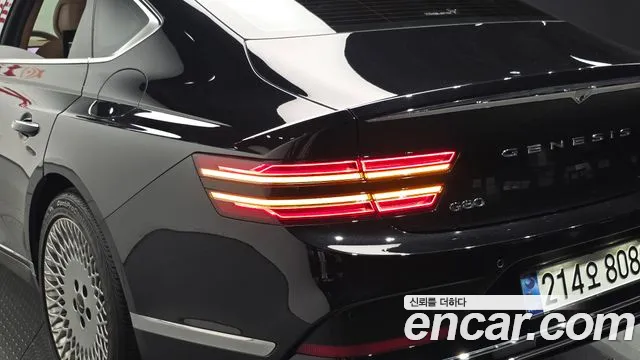 Genesis G80 — фото 23