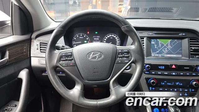 Hyundai Sonata — фото 13