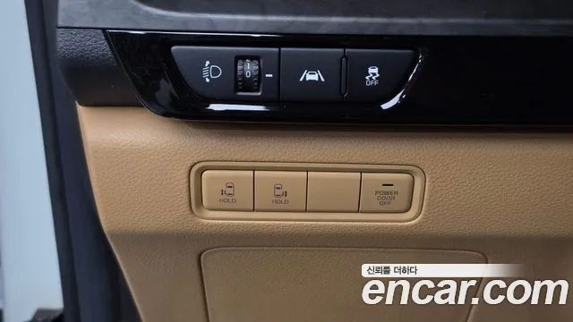 Kia Carnival — фото 28