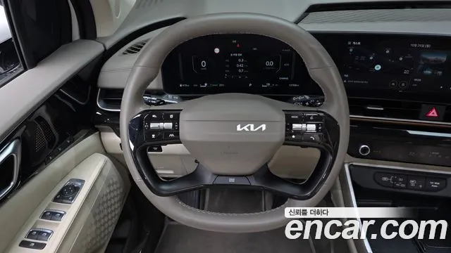 Kia Carnival — фото 13