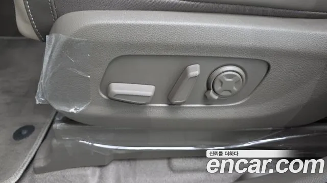 Kia Carnival — фото 34