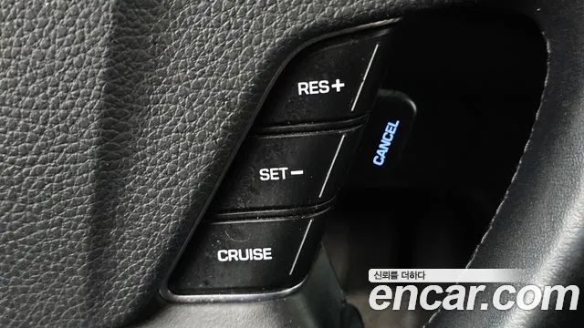 Hyundai Equus — фото 17