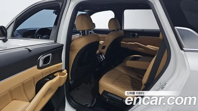 Kia Sorento — фото 12