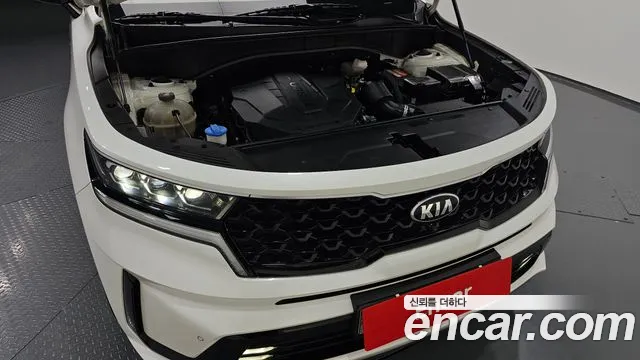 Kia Sorento — фото 6