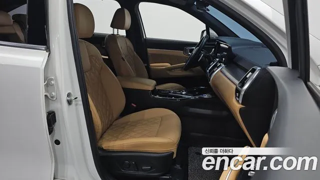 Kia Sorento — фото 10