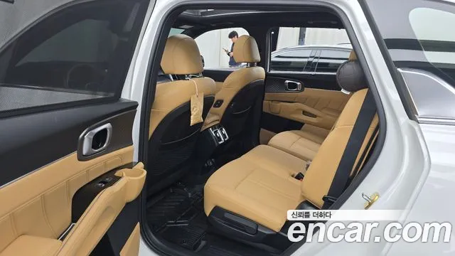 Kia Sorento — фото 12