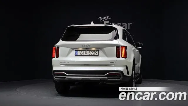 Kia Sorento — фото 4