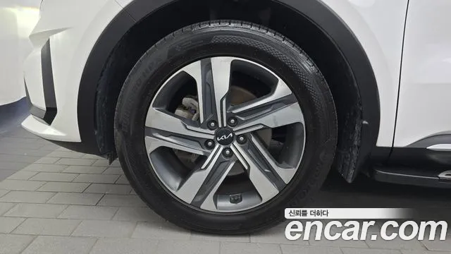 Kia Sorento — фото 5