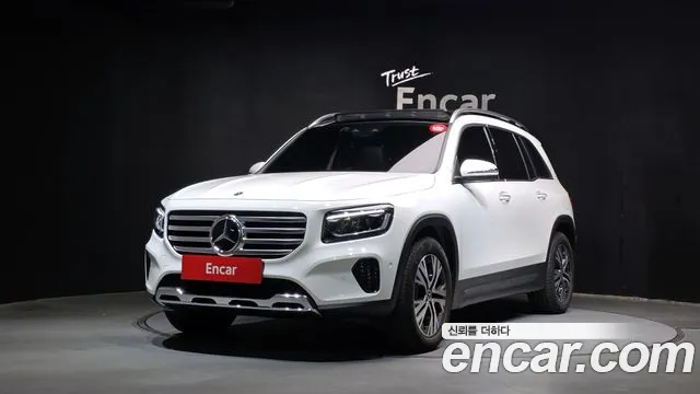 Mercedes-Benz GLB-Class — фото 1