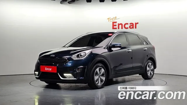 Kia Niro — фото 1