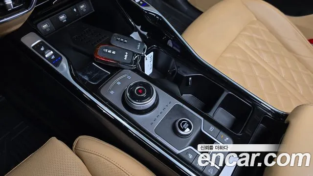 Kia Sorento — фото 9