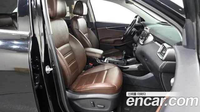 Kia Sorento — фото 26