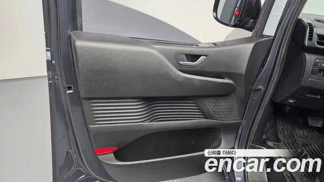 Hyundai Staria — фото 24