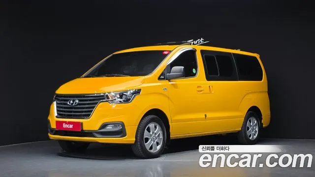 Hyundai Starex — фото 1