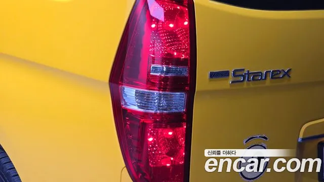 Hyundai Starex — фото 23
