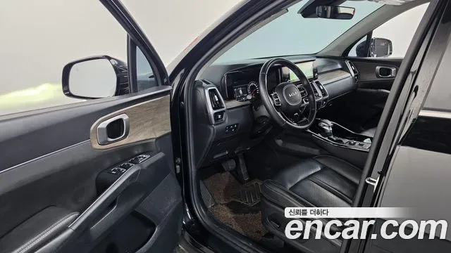 Kia Sorento — фото 10