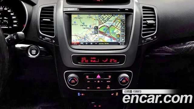 Kia Sorento — фото 14
