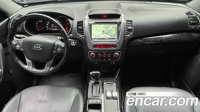 Kia Sorento — фото 25