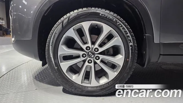 Kia Sorento — фото 5