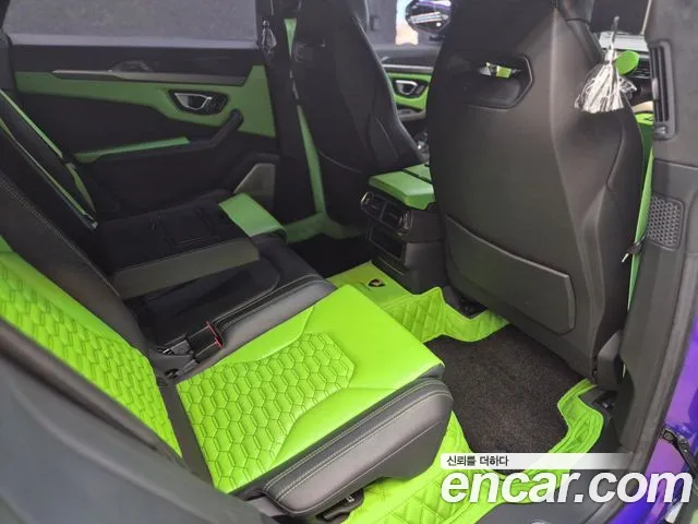 Lamborghini Urus — фото 15