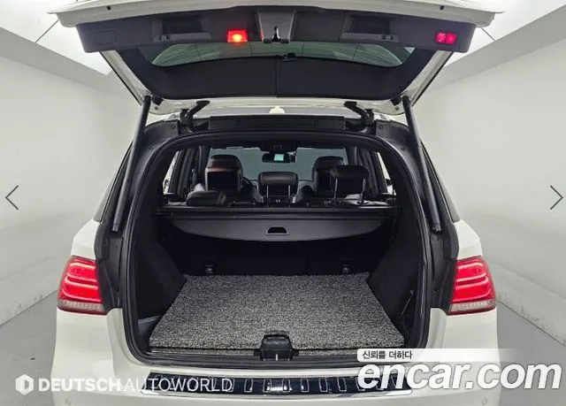 Mercedes-Benz GLE-Class — фото 19