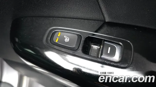 Kia Sportage — фото 17