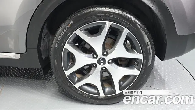 Kia Sportage — фото 20