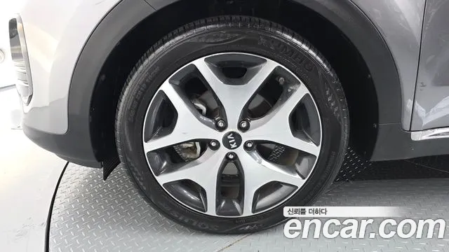 Kia Sportage — фото 5