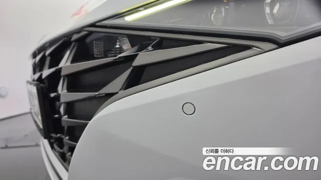 Hyundai Avante — фото 17