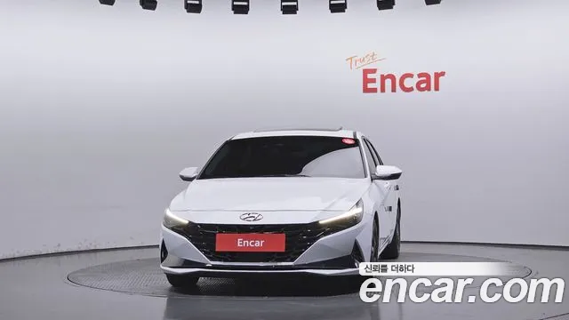 Hyundai Avante — фото 3