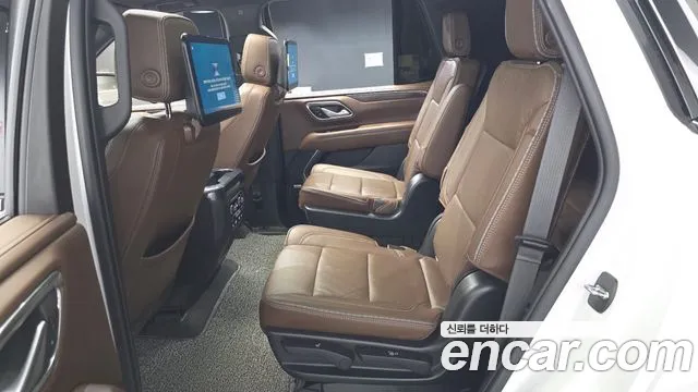 Chevrolet Tahoe — фото 12
