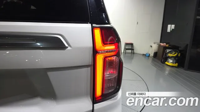 Chevrolet Tahoe — фото 23