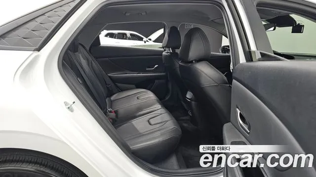 Hyundai Avante — фото 11