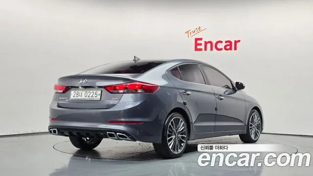 Hyundai Avante — фото 2