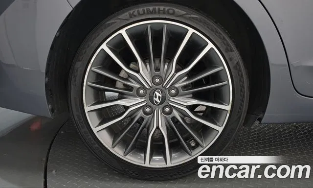 Hyundai Avante — фото 5