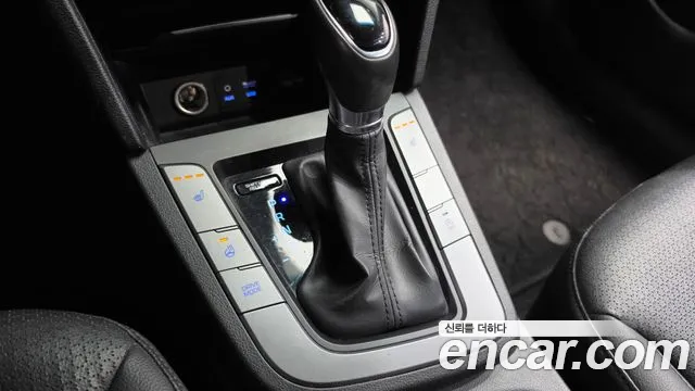 Hyundai Avante — фото 9