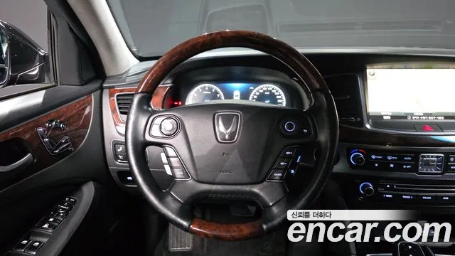 Hyundai Equus — фото 13