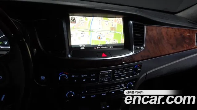 Hyundai Equus — фото 14