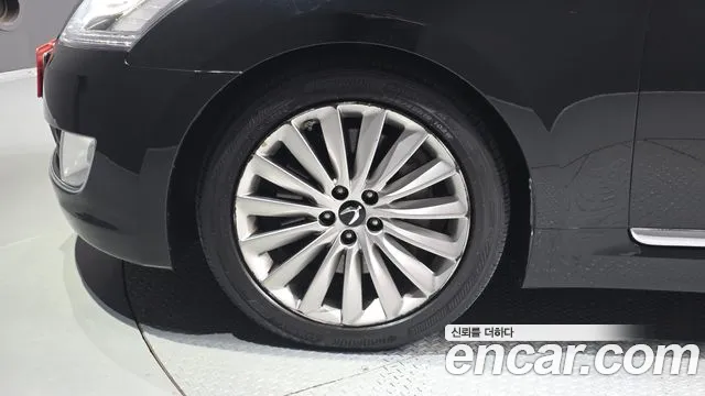 Hyundai Equus — фото 5