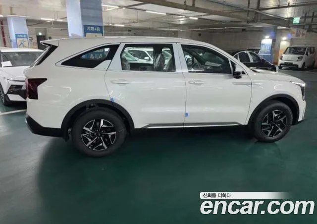 Kia Sorento — фото 12