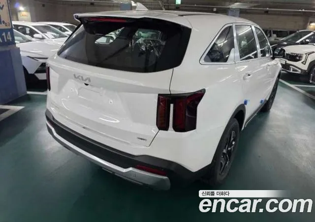 Kia Sorento — фото 6