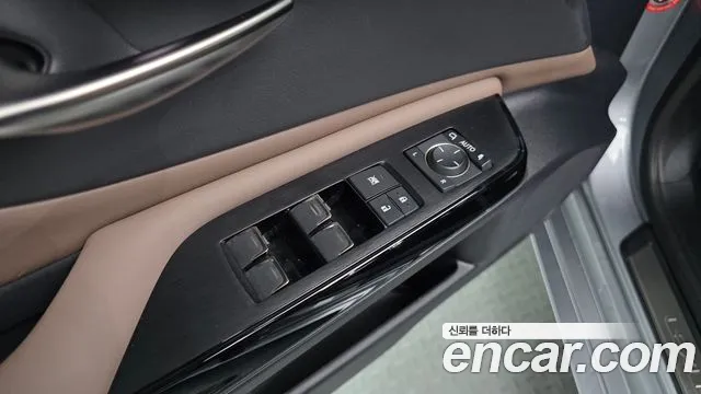 Lexus ES — фото 30