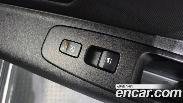 Hyundai Avante — фото 18
