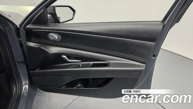 Hyundai Avante — фото 25