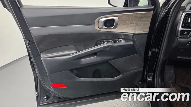 Kia Sorento — фото 24