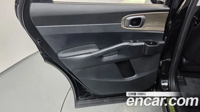Kia Sorento — фото 25